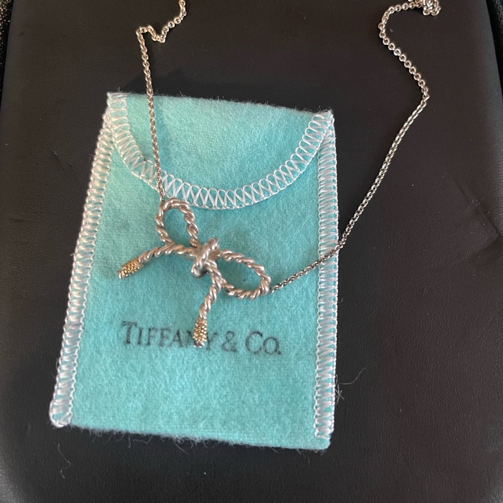 Rare Tiffany & Co. Silver Bow Pendant Necklace.Silver 18kt Gold bow knot.